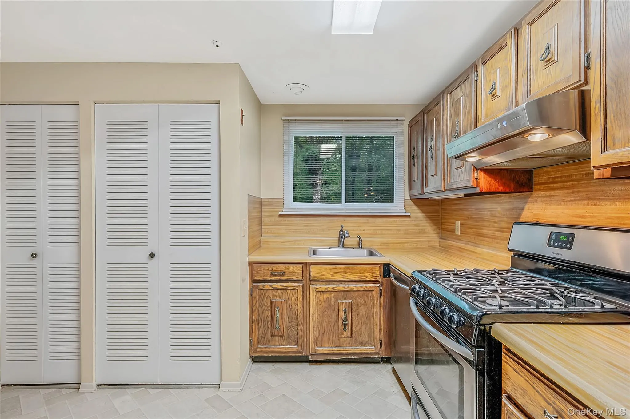 452 Birchwood Road, Brookhaven, NY, 1 Bedroom Bedrooms, 4 Rooms Rooms,1 BathroomBathrooms,Residential,For Rent,Birchwood Road,0,1034641 452 Birchwood Road, Brookhaven, NY, 1 Bedroom Bedrooms, 4 Rooms Rooms,1 BathroomBathrooms,Residential,For Rent,Birchwood Road,0,1034641