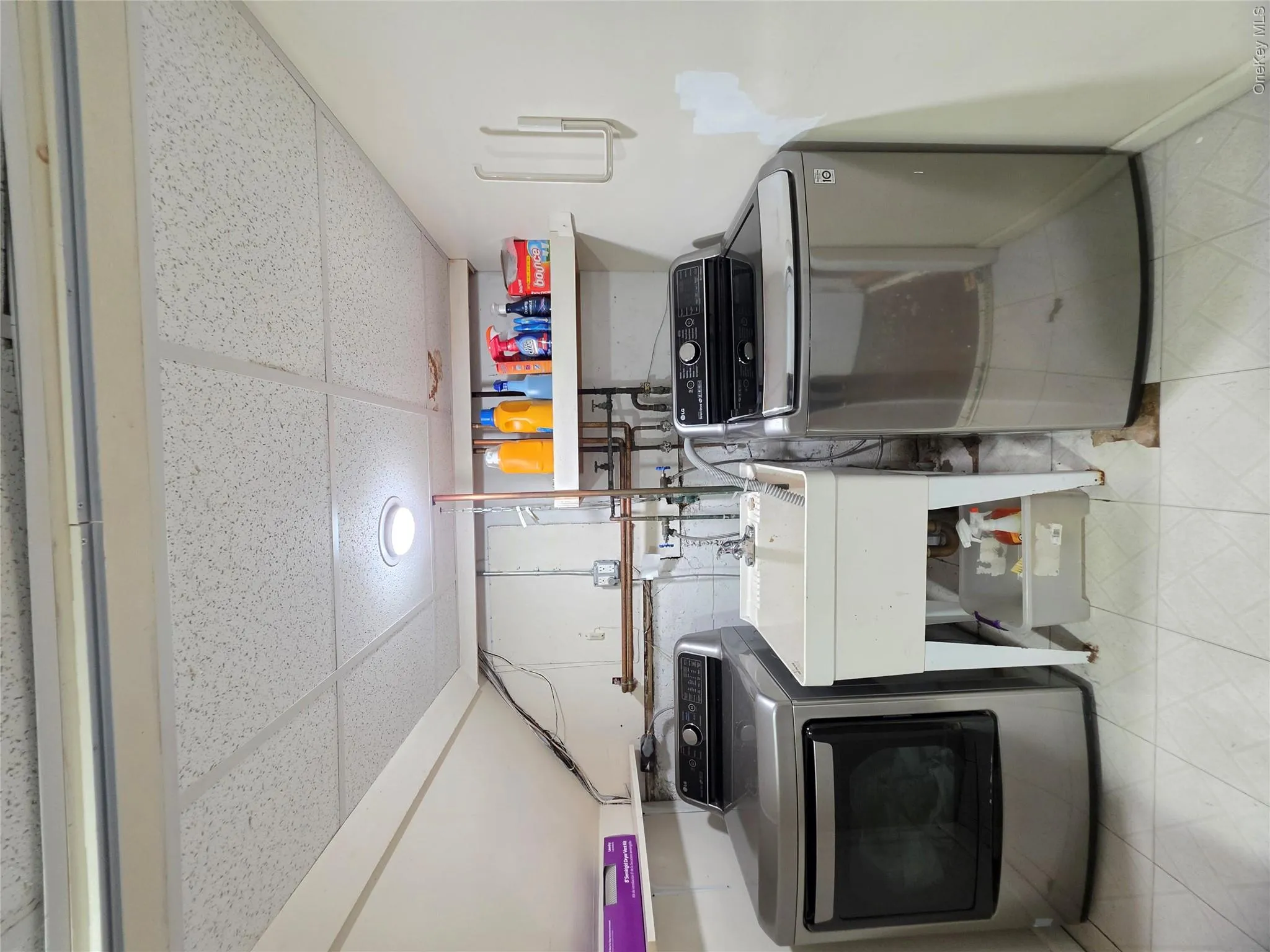 177 Forest Drive, Oyster Bay, NY, 4 Bedrooms Bedrooms, 8 Rooms Rooms,2 BathroomsBathrooms,Residential,For Rent,Forest,0,1034642 177 Forest Drive, Oyster Bay, NY, 4 Bedrooms Bedrooms, 8 Rooms Rooms,2 BathroomsBathrooms,Residential,For Rent,Forest,0,1034642