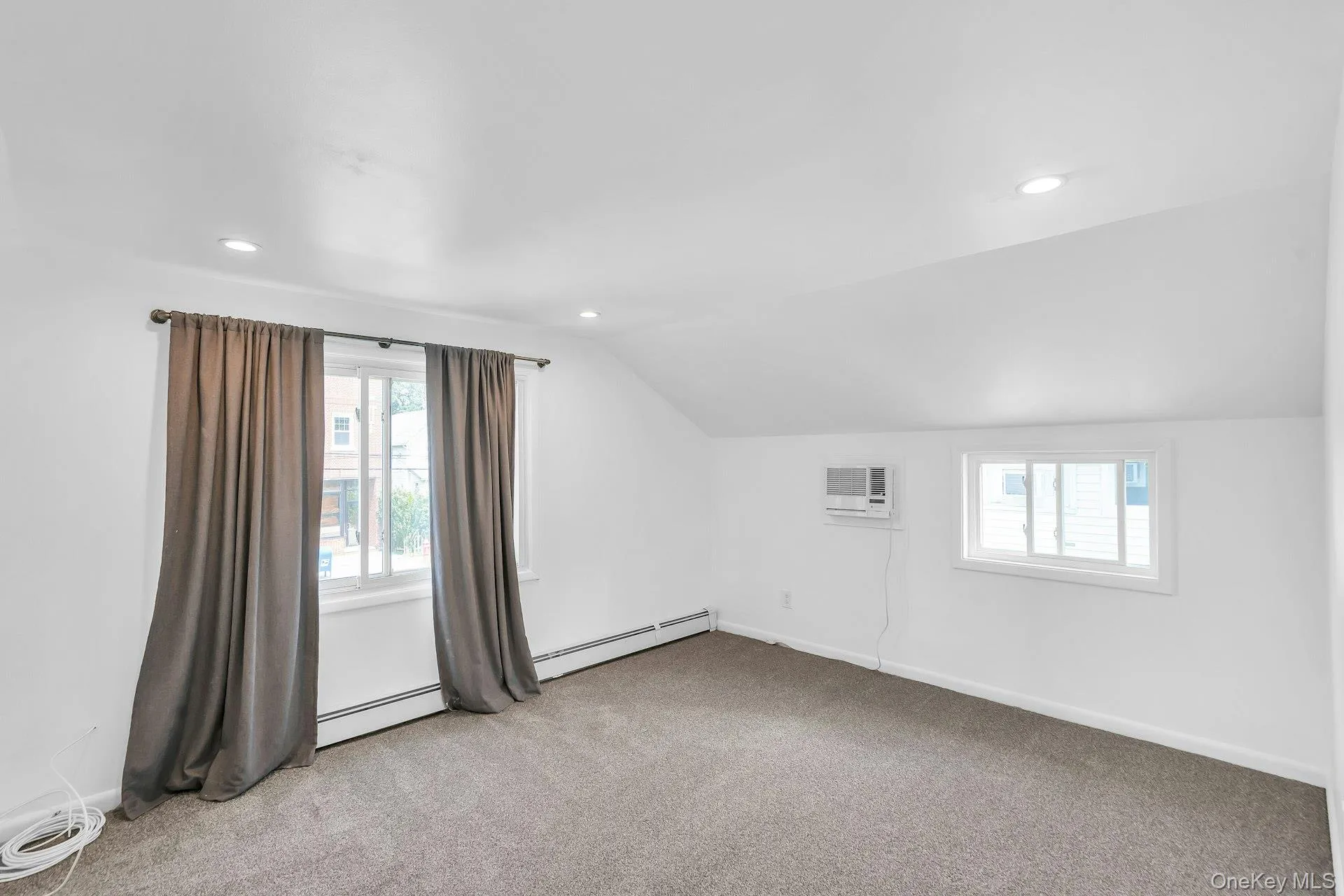 36B Avenue A, North Hempstead, NY, 2 Bedrooms Bedrooms, 5 Rooms Rooms,1 BathroomBathrooms,Residential Lease,For Rent,Avenue A,0,1034644 36B Avenue A, North Hempstead, NY, 2 Bedrooms Bedrooms, 5 Rooms Rooms,1 BathroomBathrooms,Residential Lease,For Rent,Avenue A,0,1034644