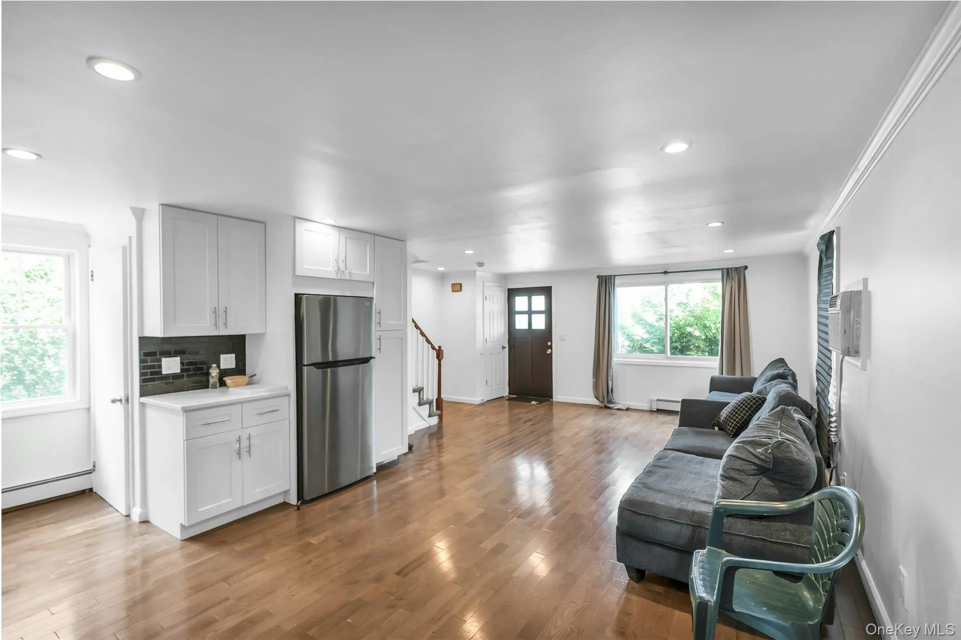 36B Avenue A, North Hempstead, NY, 2 Bedrooms Bedrooms, 5 Rooms Rooms,1 BathroomBathrooms,Residential Lease,For Rent,Avenue A,0,1034644 36B Avenue A, North Hempstead, NY, 2 Bedrooms Bedrooms, 5 Rooms Rooms,1 BathroomBathrooms,Residential Lease,For Rent,Avenue A,0,1034644