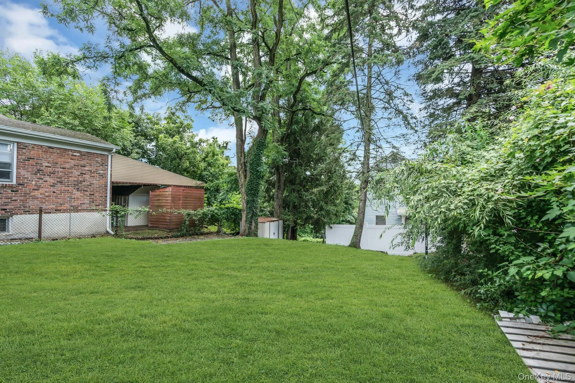 36B Avenue A, North Hempstead, NY, 2 Bedrooms Bedrooms, 5 Rooms Rooms,1 BathroomBathrooms,Residential Lease,For Rent,Avenue A,0,1034644 36B Avenue A, North Hempstead, NY, 2 Bedrooms Bedrooms, 5 Rooms Rooms,1 BathroomBathrooms,Residential Lease,For Rent,Avenue A,0,1034644
