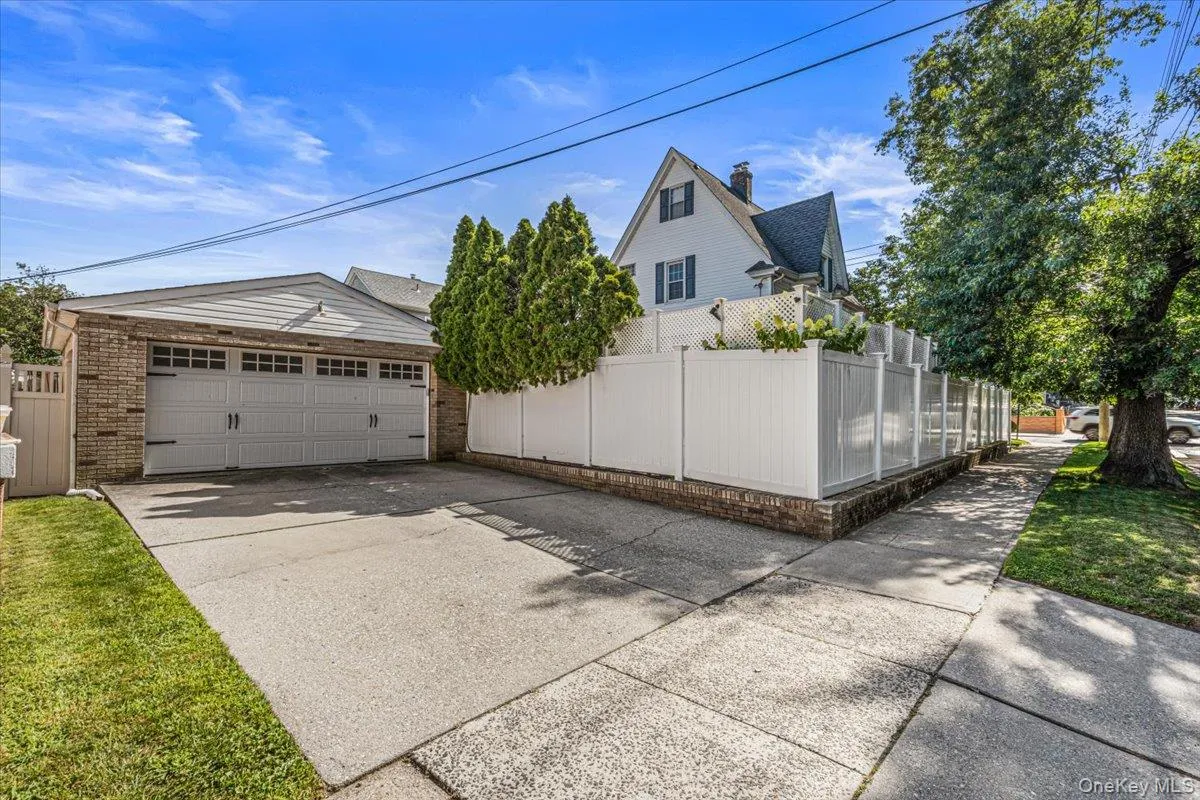 1003 149th Street, New York, NY, 3 Bedrooms Bedrooms, 6 Rooms Rooms,2 BathroomsBathrooms,Residential,For Rent,149th,0,1034648 1003 149th Street, New York, NY, 3 Bedrooms Bedrooms, 6 Rooms Rooms,2 BathroomsBathrooms,Residential,For Rent,149th,0,1034648