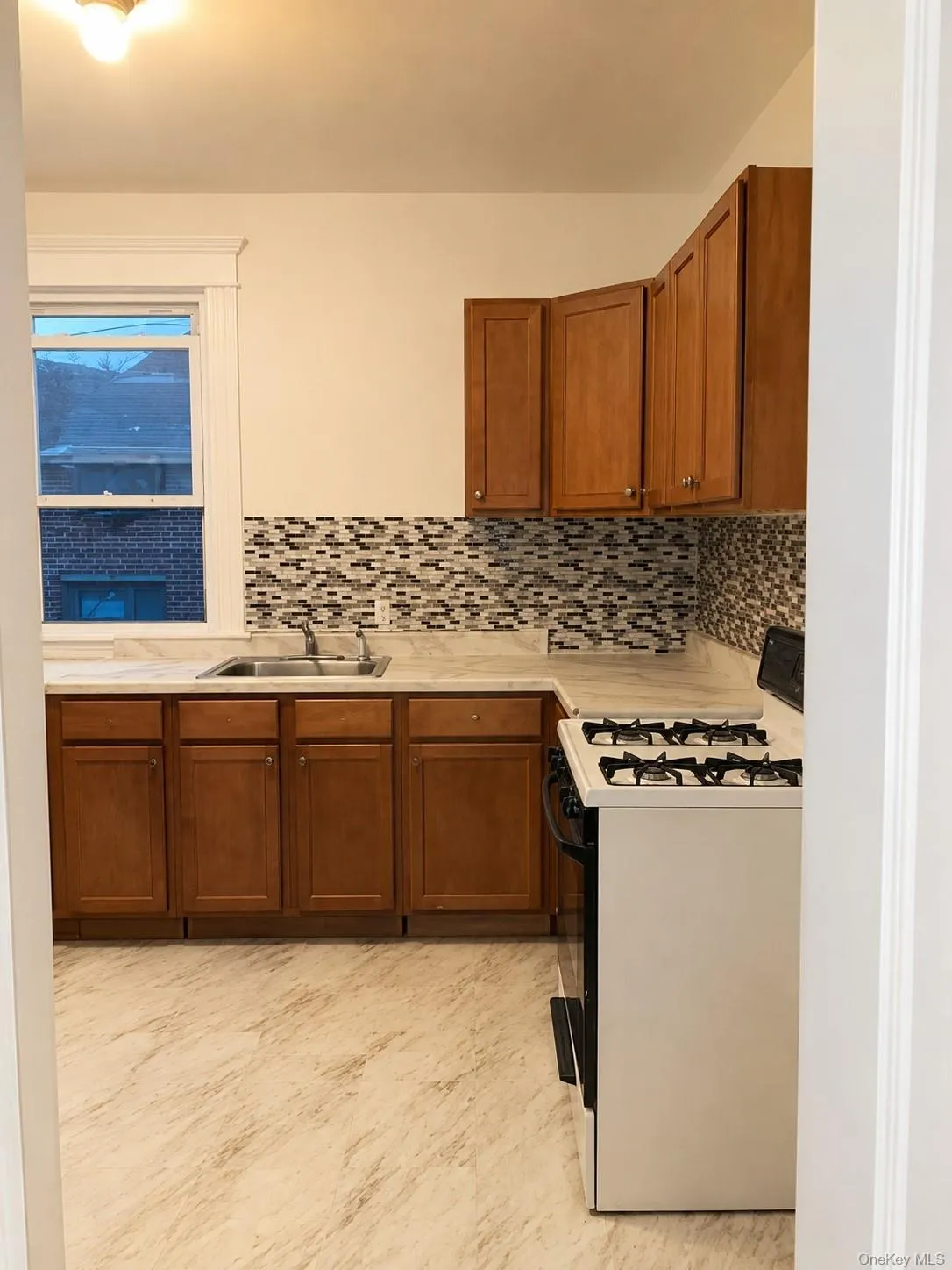 640 6th Avenue, Mount Vernon, NY, 3 Bedrooms Bedrooms, 5 Rooms Rooms,1 BathroomBathrooms,Residential Lease,For Rent,6th,0,1034652 640 6th Avenue, Mount Vernon, NY, 3 Bedrooms Bedrooms, 5 Rooms Rooms,1 BathroomBathrooms,Residential Lease,For Rent,6th,0,1034652
