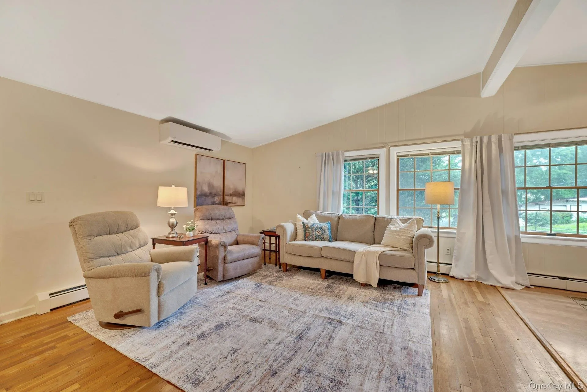 34 Crestwood Lane, Islip, NY, 3 Bedrooms Bedrooms, 8 Rooms Rooms,1 BathroomBathrooms,Residential,For Rent,Crestwood,0,1034658 34 Crestwood Lane, Islip, NY, 3 Bedrooms Bedrooms, 8 Rooms Rooms,1 BathroomBathrooms,Residential,For Rent,Crestwood,0,1034658