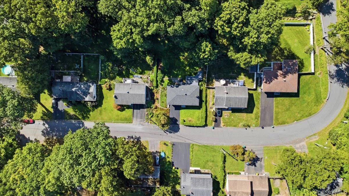 66 Lamb Avenue, Saugerties, NY, 4 Bedrooms Bedrooms, 10 Rooms Rooms,2 BathroomsBathrooms,Residential,For Rent,Lamb,0,1034661 66 Lamb Avenue, Saugerties, NY, 4 Bedrooms Bedrooms, 10 Rooms Rooms,2 BathroomsBathrooms,Residential,For Rent,Lamb,0,1034661