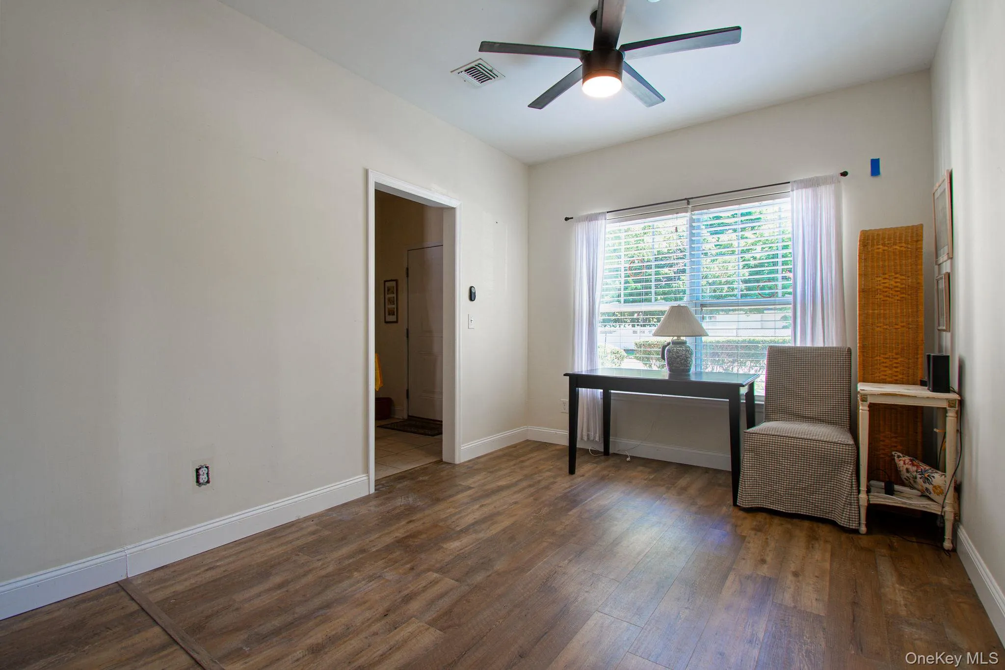 7 Lager Lane, Brookhaven, NY, 3 Bedrooms Bedrooms, 7 Rooms Rooms,1 BathroomBathrooms,Residential,For Rent,Lager,0,1034665 7 Lager Lane, Brookhaven, NY, 3 Bedrooms Bedrooms, 7 Rooms Rooms,1 BathroomBathrooms,Residential,For Rent,Lager,0,1034665