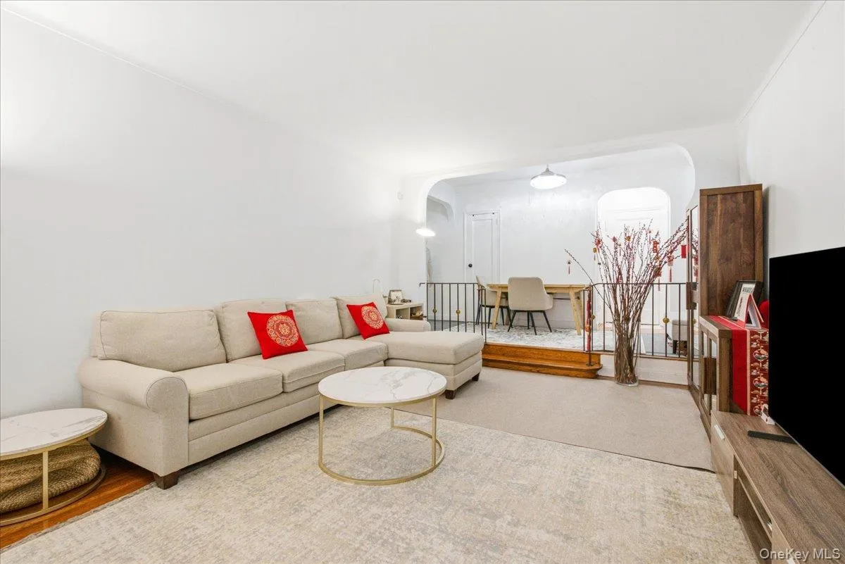 110-35 72nd Road, New York, NY, 2 Bedrooms Bedrooms, 5 Rooms Rooms,1 BathroomBathrooms,Residential,For Rent,72nd,0,1034666 110-35 72nd Road, New York, NY, 2 Bedrooms Bedrooms, 5 Rooms Rooms,1 BathroomBathrooms,Residential,For Rent,72nd,0,1034666