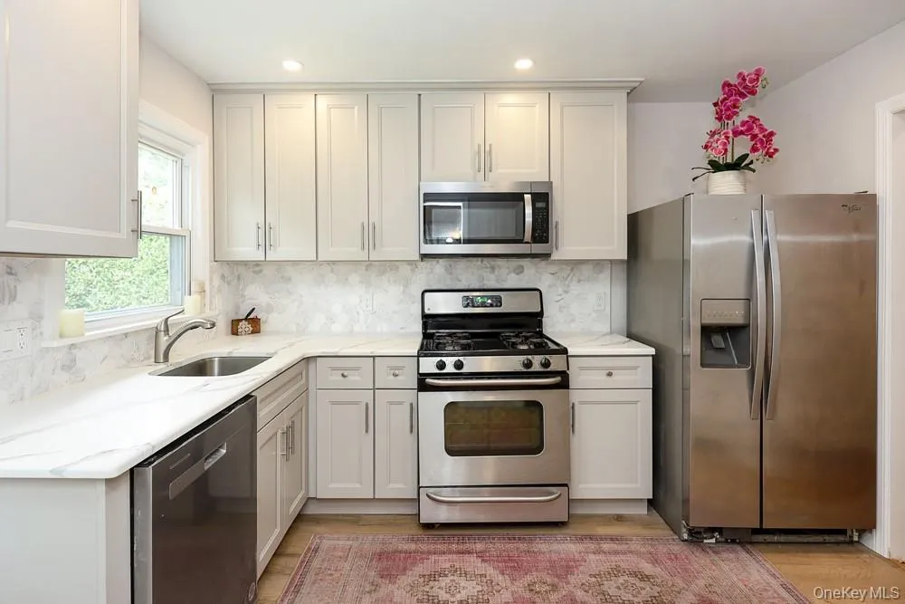 242 Clinton Road, Hempstead, NY, 4 Bedrooms Bedrooms, 6 Rooms Rooms,2 BathroomsBathrooms,Residential Lease,For Rent,Clinton,0,1034669 242 Clinton Road, Hempstead, NY, 4 Bedrooms Bedrooms, 6 Rooms Rooms,2 BathroomsBathrooms,Residential Lease,For Rent,Clinton,0,1034669