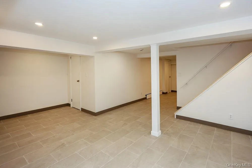 242 Clinton Road, Hempstead, NY, 4 Bedrooms Bedrooms, 6 Rooms Rooms,2 BathroomsBathrooms,Residential Lease,For Rent,Clinton,0,1034669 242 Clinton Road, Hempstead, NY, 4 Bedrooms Bedrooms, 6 Rooms Rooms,2 BathroomsBathrooms,Residential Lease,For Rent,Clinton,0,1034669