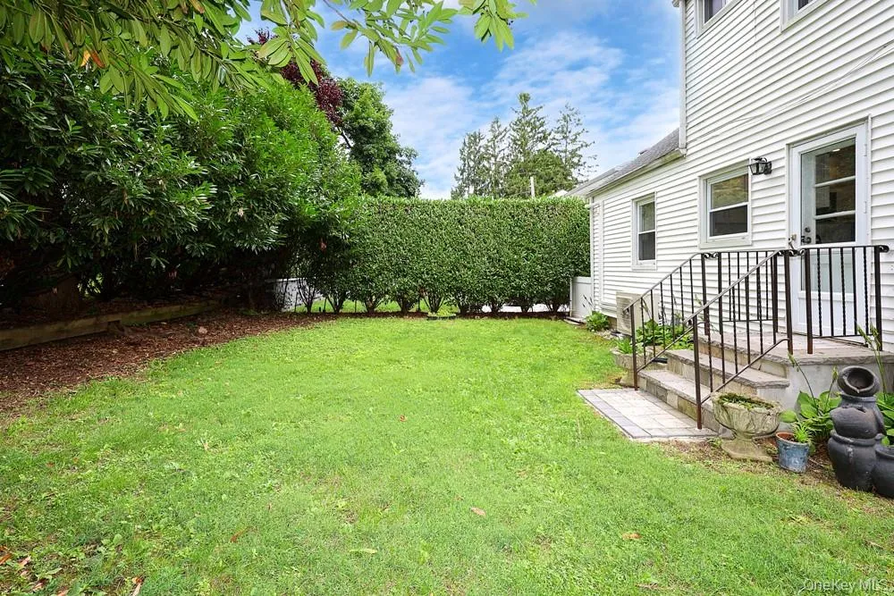 242 Clinton Road, Hempstead, NY, 4 Bedrooms Bedrooms, 6 Rooms Rooms,2 BathroomsBathrooms,Residential Lease,For Rent,Clinton,0,1034669 242 Clinton Road, Hempstead, NY, 4 Bedrooms Bedrooms, 6 Rooms Rooms,2 BathroomsBathrooms,Residential Lease,For Rent,Clinton,0,1034669