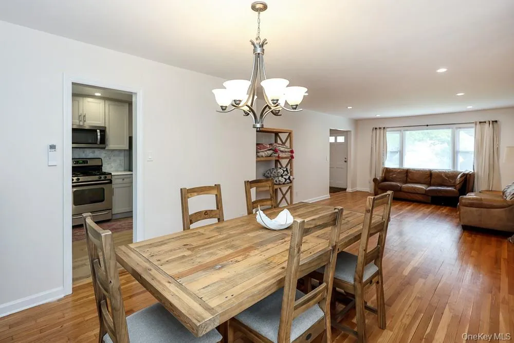 242 Clinton Road, Hempstead, NY, 4 Bedrooms Bedrooms, 6 Rooms Rooms,2 BathroomsBathrooms,Residential Lease,For Rent,Clinton,0,1034669 242 Clinton Road, Hempstead, NY, 4 Bedrooms Bedrooms, 6 Rooms Rooms,2 BathroomsBathrooms,Residential Lease,For Rent,Clinton,0,1034669