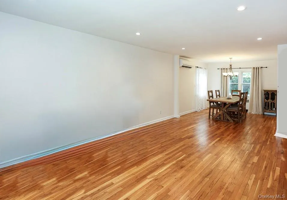 242 Clinton Road, Hempstead, NY, 4 Bedrooms Bedrooms, 6 Rooms Rooms,2 BathroomsBathrooms,Residential Lease,For Rent,Clinton,0,1034669 242 Clinton Road, Hempstead, NY, 4 Bedrooms Bedrooms, 6 Rooms Rooms,2 BathroomsBathrooms,Residential Lease,For Rent,Clinton,0,1034669