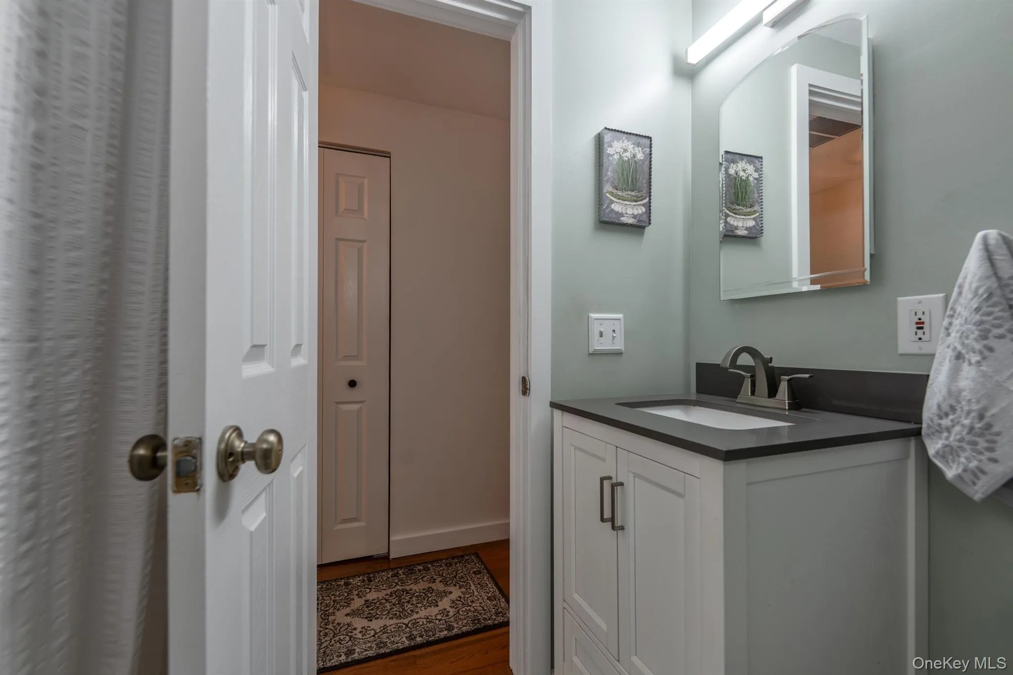 10 Lipton Street, Kingston, NY, 3 Bedrooms Bedrooms, 9 Rooms Rooms,2 BathroomsBathrooms,Residential,For Rent,Lipton,0,1034671 10 Lipton Street, Kingston, NY, 3 Bedrooms Bedrooms, 9 Rooms Rooms,2 BathroomsBathrooms,Residential,For Rent,Lipton,0,1034671