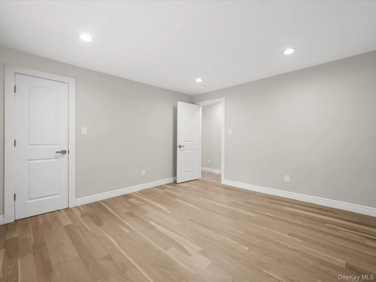 10 Terrace Road, North Hempstead, NY, 5 Bedrooms Bedrooms, 8 Rooms Rooms,4 BathroomsBathrooms,Residential,For Rent,Terrace,0,1034680 10 Terrace Road, North Hempstead, NY, 5 Bedrooms Bedrooms, 8 Rooms Rooms,4 BathroomsBathrooms,Residential,For Rent,Terrace,0,1034680