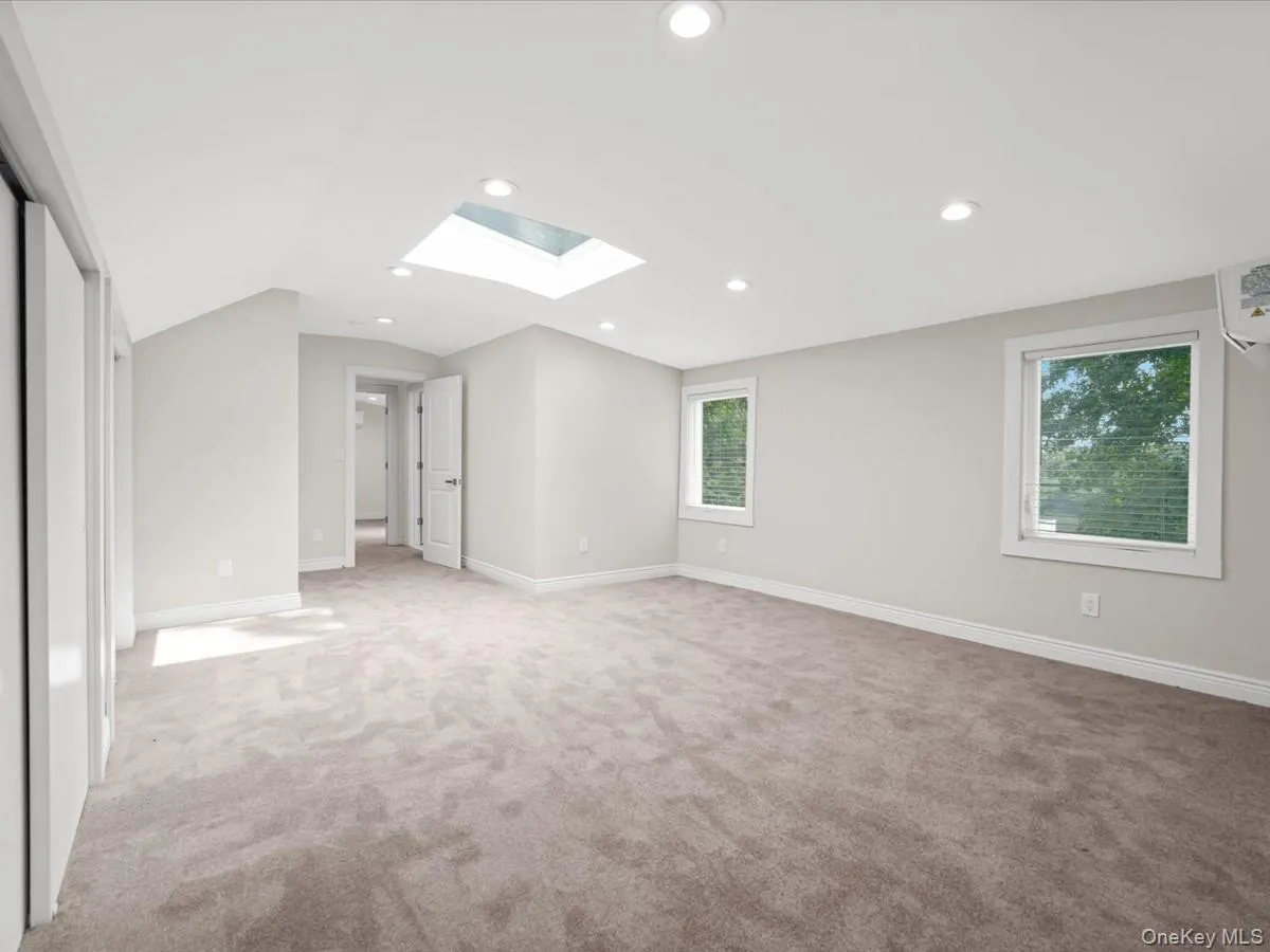 10 Terrace Road, North Hempstead, NY, 5 Bedrooms Bedrooms, 8 Rooms Rooms,4 BathroomsBathrooms,Residential,For Rent,Terrace,0,1034680 10 Terrace Road, North Hempstead, NY, 5 Bedrooms Bedrooms, 8 Rooms Rooms,4 BathroomsBathrooms,Residential,For Rent,Terrace,0,1034680