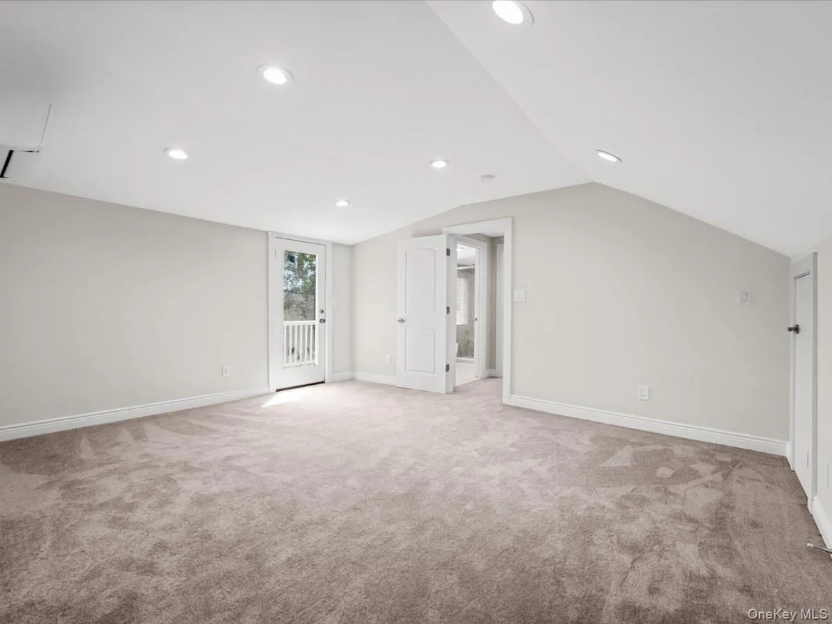 10 Terrace Road, North Hempstead, NY, 5 Bedrooms Bedrooms, 8 Rooms Rooms,4 BathroomsBathrooms,Residential,For Rent,Terrace,0,1034680 10 Terrace Road, North Hempstead, NY, 5 Bedrooms Bedrooms, 8 Rooms Rooms,4 BathroomsBathrooms,Residential,For Rent,Terrace,0,1034680
