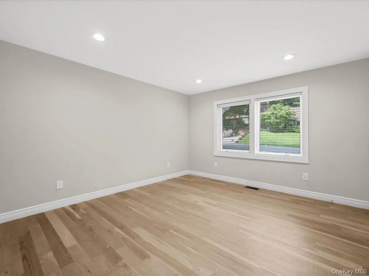 10 Terrace Road, North Hempstead, NY, 5 Bedrooms Bedrooms, 8 Rooms Rooms,4 BathroomsBathrooms,Residential,For Rent,Terrace,0,1034680 10 Terrace Road, North Hempstead, NY, 5 Bedrooms Bedrooms, 8 Rooms Rooms,4 BathroomsBathrooms,Residential,For Rent,Terrace,0,1034680