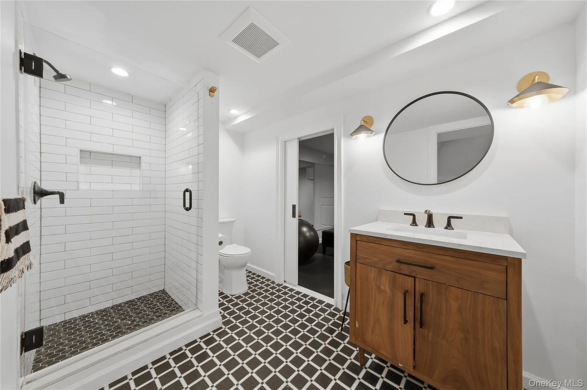 21 Sleepy Lane, Huntington, NY, 5 Bedrooms Bedrooms, 5 Rooms Rooms,3 BathroomsBathrooms,Residential,For Rent,Sleepy,0,1034684 21 Sleepy Lane, Huntington, NY, 5 Bedrooms Bedrooms, 5 Rooms Rooms,3 BathroomsBathrooms,Residential,For Rent,Sleepy,0,1034684