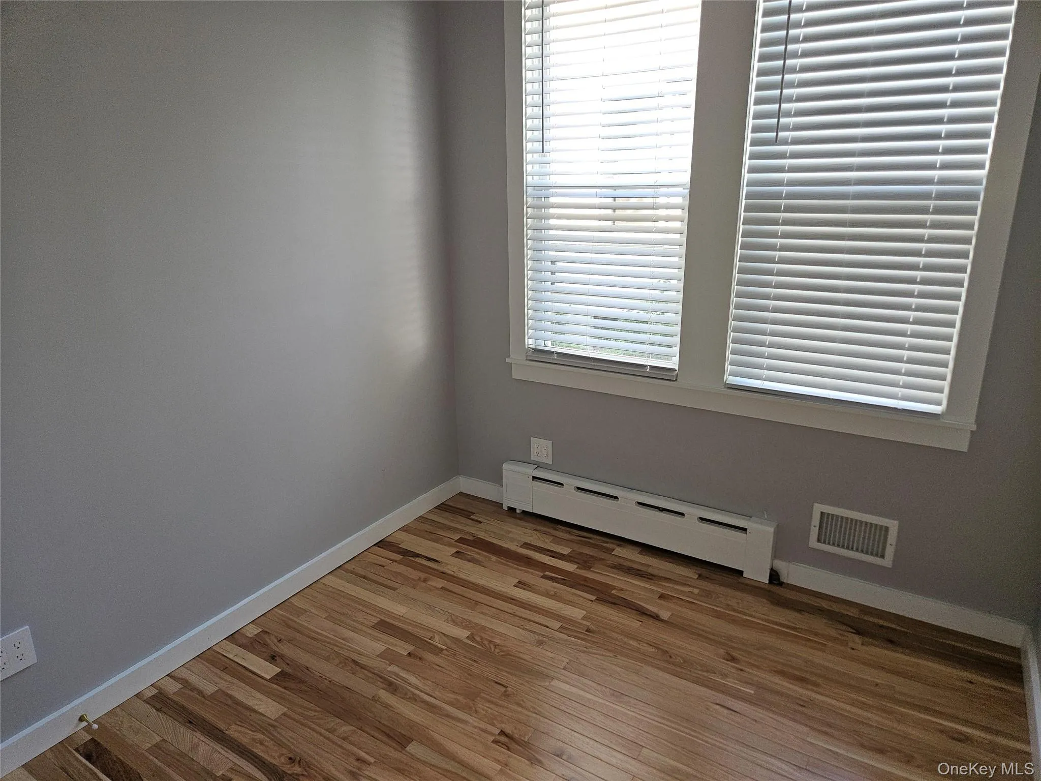 94 Briggs Avenue, Yonkers, NY, 3 Bedrooms Bedrooms, 6 Rooms Rooms,2 BathroomsBathrooms,Residential Lease,For Rent,Briggs,0,1034690 94 Briggs Avenue, Yonkers, NY, 3 Bedrooms Bedrooms, 6 Rooms Rooms,2 BathroomsBathrooms,Residential Lease,For Rent,Briggs,0,1034690
