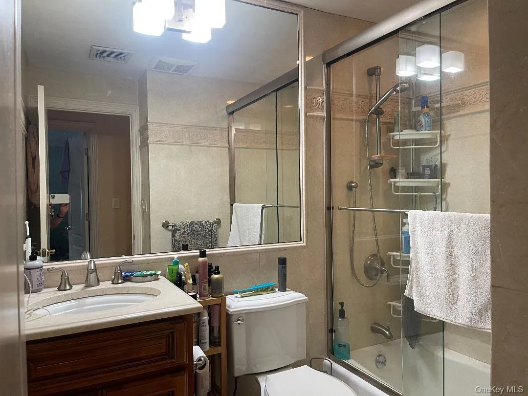 329 Broadway, Long Beach, NY, 3 Bedrooms Bedrooms, 7 Rooms Rooms,2 BathroomsBathrooms,Residential Lease,For Rent,Broadway,0,1034693 329 Broadway, Long Beach, NY, 3 Bedrooms Bedrooms, 7 Rooms Rooms,2 BathroomsBathrooms,Residential Lease,For Rent,Broadway,0,1034693
