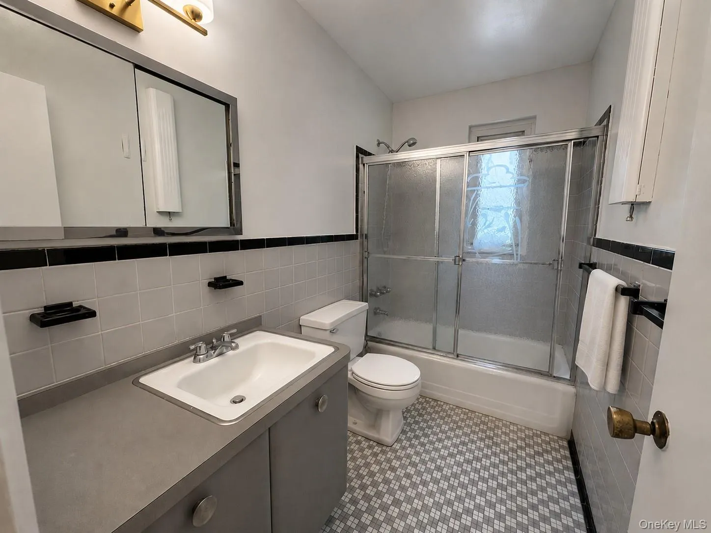 13-42 212 Street, New York, NY, 2 Bedrooms Bedrooms, 5 Rooms Rooms,1 BathroomBathrooms,Residential,For Rent,212,0,1034695 13-42 212 Street, New York, NY, 2 Bedrooms Bedrooms, 5 Rooms Rooms,1 BathroomBathrooms,Residential,For Rent,212,0,1034695