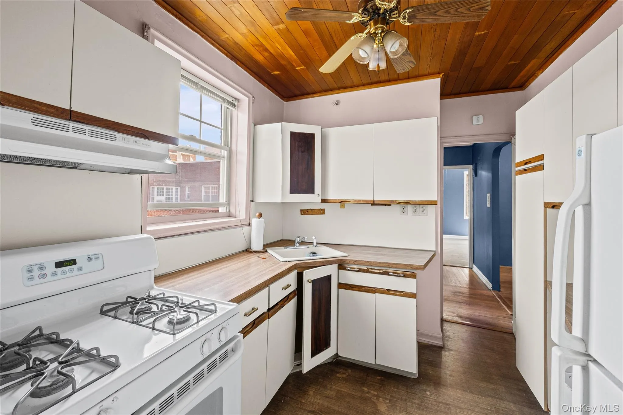 7714 113th Street, New York, NY, 1 Bedroom Bedrooms, 4 Rooms Rooms,1 BathroomBathrooms,Residential,For Rent,113th,0,1034698 7714 113th Street, New York, NY, 1 Bedroom Bedrooms, 4 Rooms Rooms,1 BathroomBathrooms,Residential,For Rent,113th,0,1034698