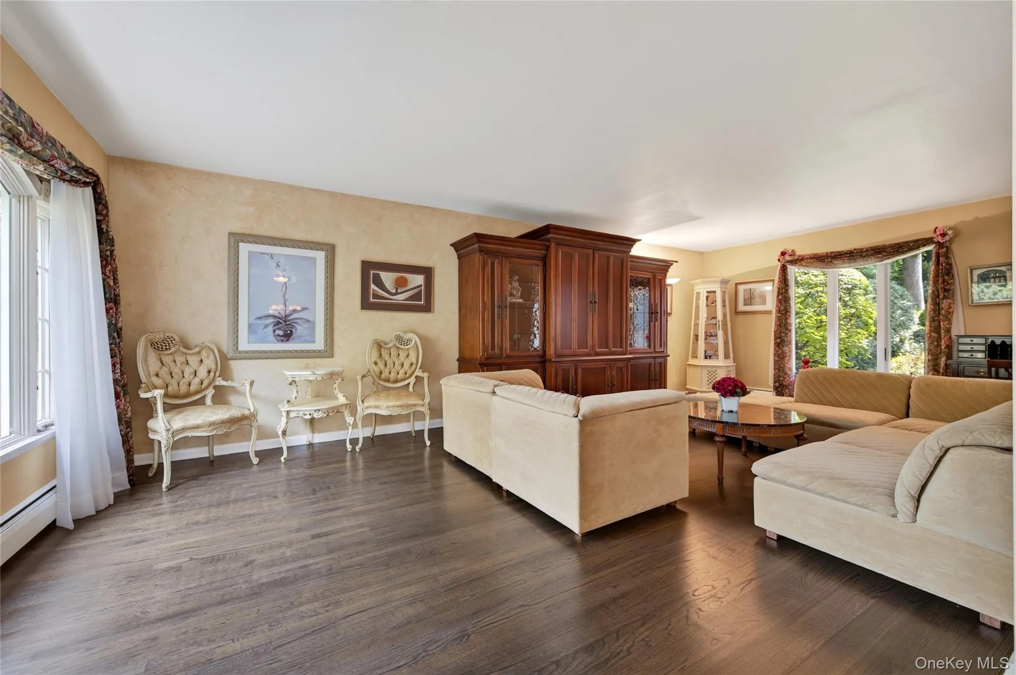 36 Arbor Lane, Huntington, NY, 5 Bedrooms Bedrooms, 9 Rooms Rooms,3 BathroomsBathrooms,Residential,For Rent,Arbor,0,1034699 36 Arbor Lane, Huntington, NY, 5 Bedrooms Bedrooms, 9 Rooms Rooms,3 BathroomsBathrooms,Residential,For Rent,Arbor,0,1034699