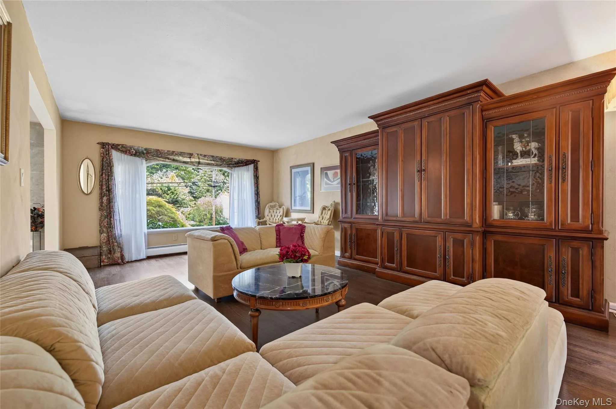 36 Arbor Lane, Huntington, NY, 5 Bedrooms Bedrooms, 9 Rooms Rooms,3 BathroomsBathrooms,Residential,For Rent,Arbor,0,1034699 36 Arbor Lane, Huntington, NY, 5 Bedrooms Bedrooms, 9 Rooms Rooms,3 BathroomsBathrooms,Residential,For Rent,Arbor,0,1034699
