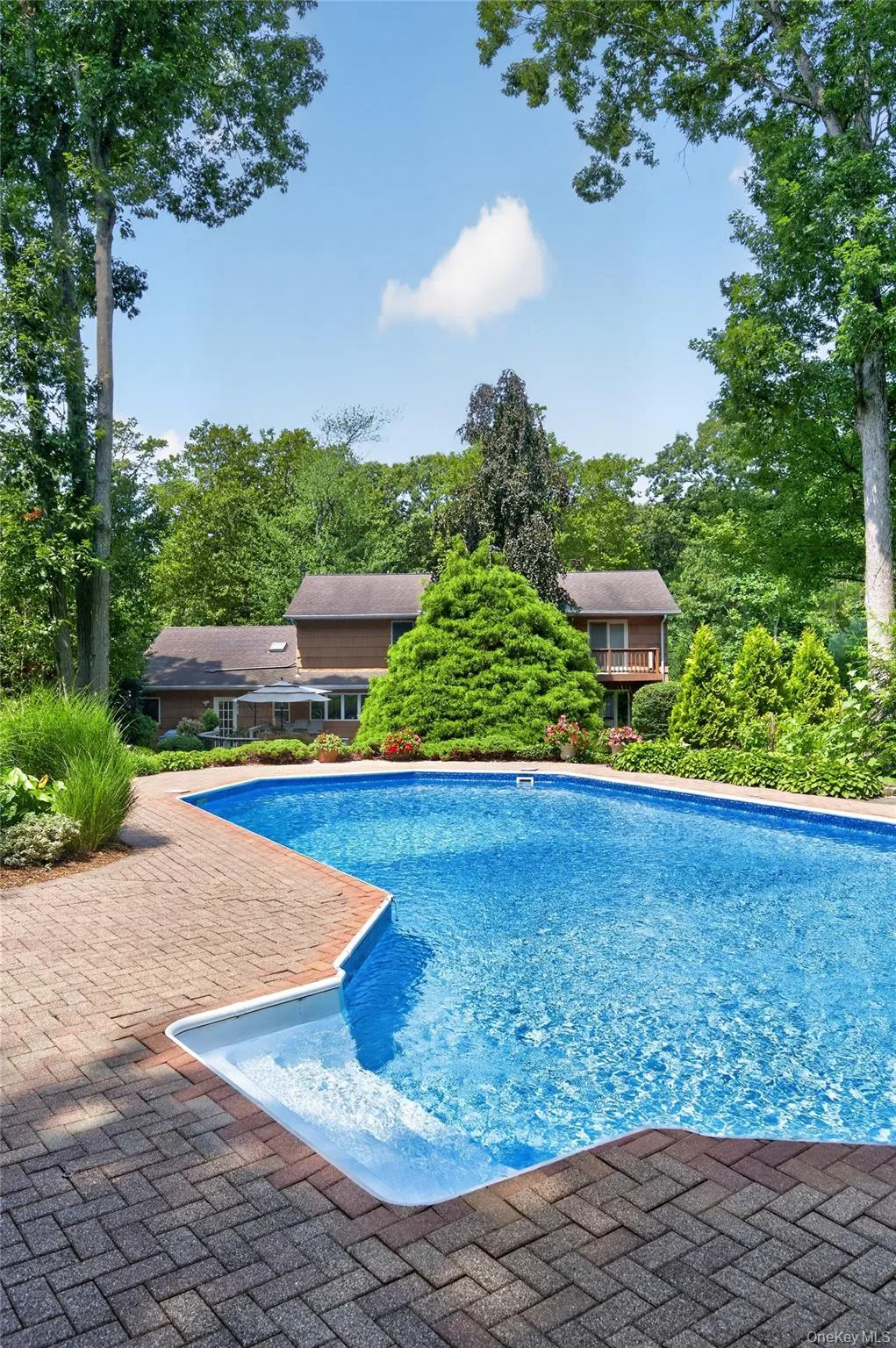36 Arbor Lane, Huntington, NY, 5 Bedrooms Bedrooms, 9 Rooms Rooms,3 BathroomsBathrooms,Residential,For Rent,Arbor,0,1034699 36 Arbor Lane, Huntington, NY, 5 Bedrooms Bedrooms, 9 Rooms Rooms,3 BathroomsBathrooms,Residential,For Rent,Arbor,0,1034699