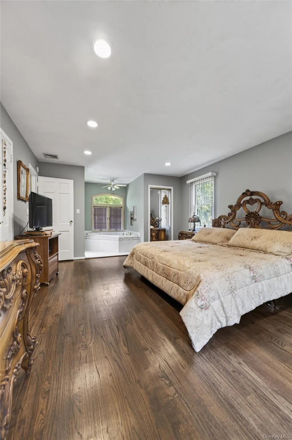 36 Arbor Lane, Huntington, NY, 5 Bedrooms Bedrooms, 9 Rooms Rooms,3 BathroomsBathrooms,Residential,For Rent,Arbor,0,1034699 36 Arbor Lane, Huntington, NY, 5 Bedrooms Bedrooms, 9 Rooms Rooms,3 BathroomsBathrooms,Residential,For Rent,Arbor,0,1034699