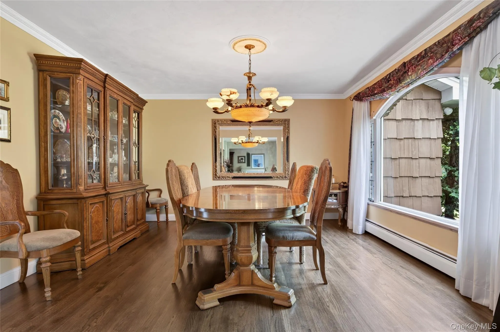 36 Arbor Lane, Huntington, NY, 5 Bedrooms Bedrooms, 9 Rooms Rooms,3 BathroomsBathrooms,Residential,For Rent,Arbor,0,1034699 36 Arbor Lane, Huntington, NY, 5 Bedrooms Bedrooms, 9 Rooms Rooms,3 BathroomsBathrooms,Residential,For Rent,Arbor,0,1034699