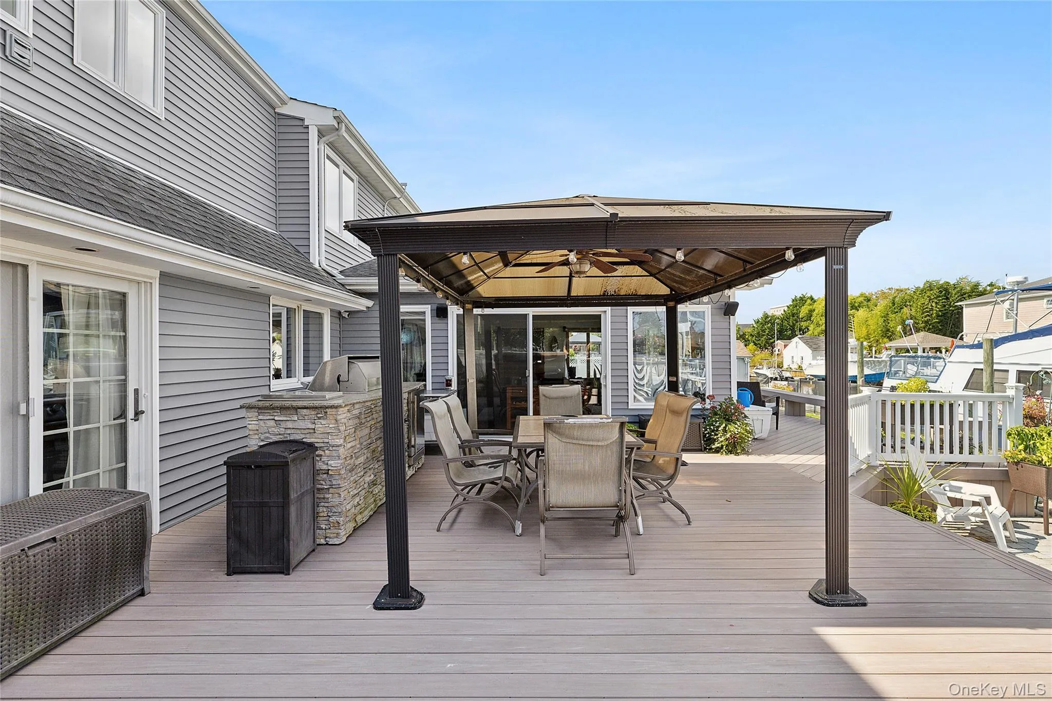 Expansive Trex Deck Expansive Trex Deck