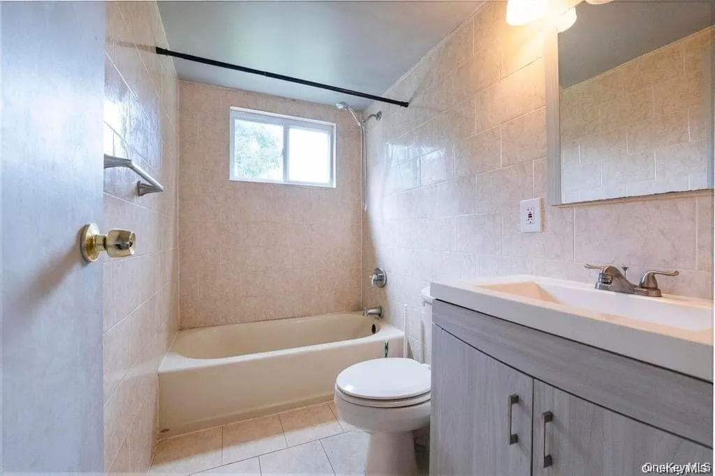 84 State Avenue, Babylon, NY, 4 Bedrooms Bedrooms, 8 Rooms Rooms,2 BathroomsBathrooms,Residential Lease,For Rent,State,0,1034713 84 State Avenue, Babylon, NY, 4 Bedrooms Bedrooms, 8 Rooms Rooms,2 BathroomsBathrooms,Residential Lease,For Rent,State,0,1034713