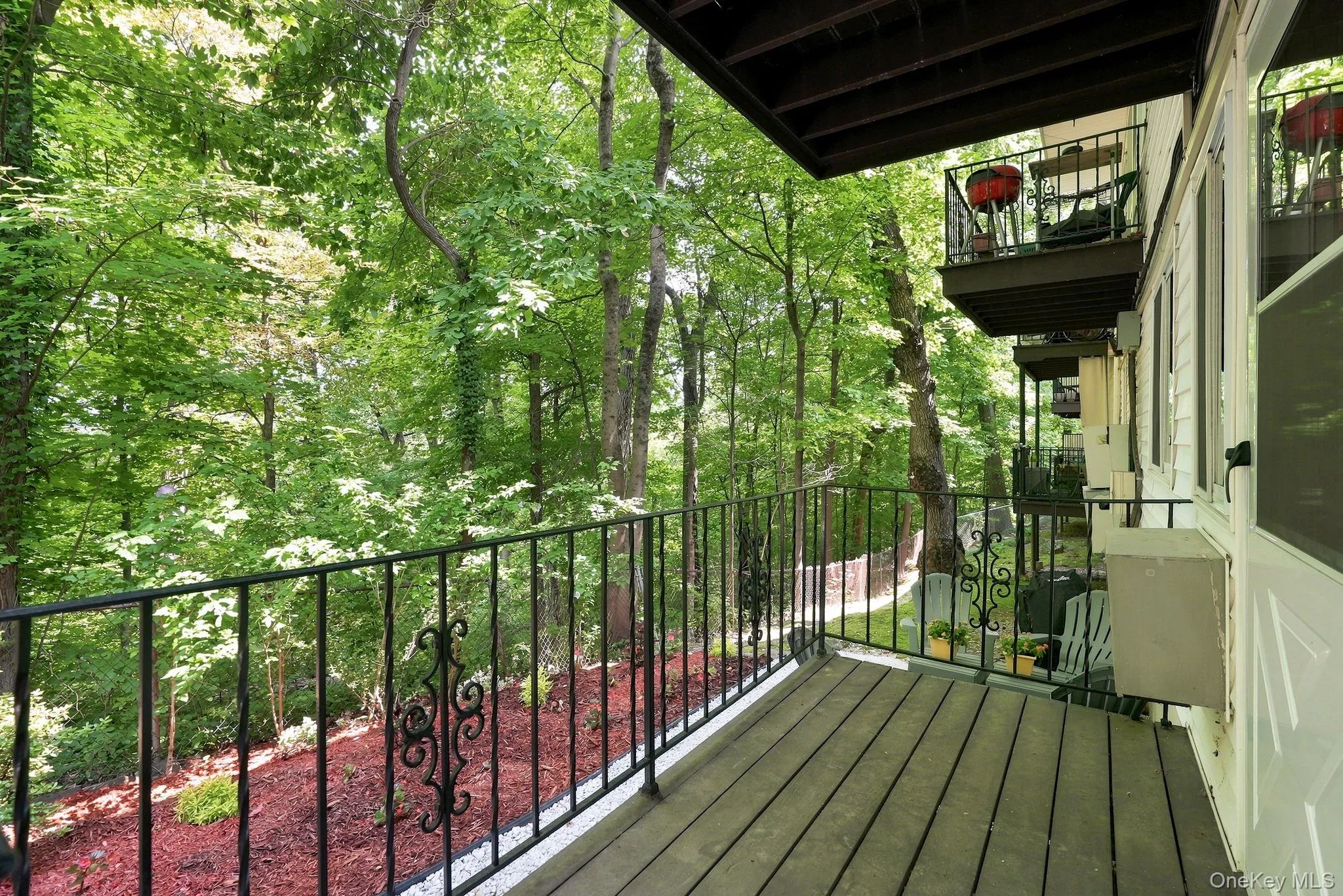 Private deck off the living room! Private deck off the living room!