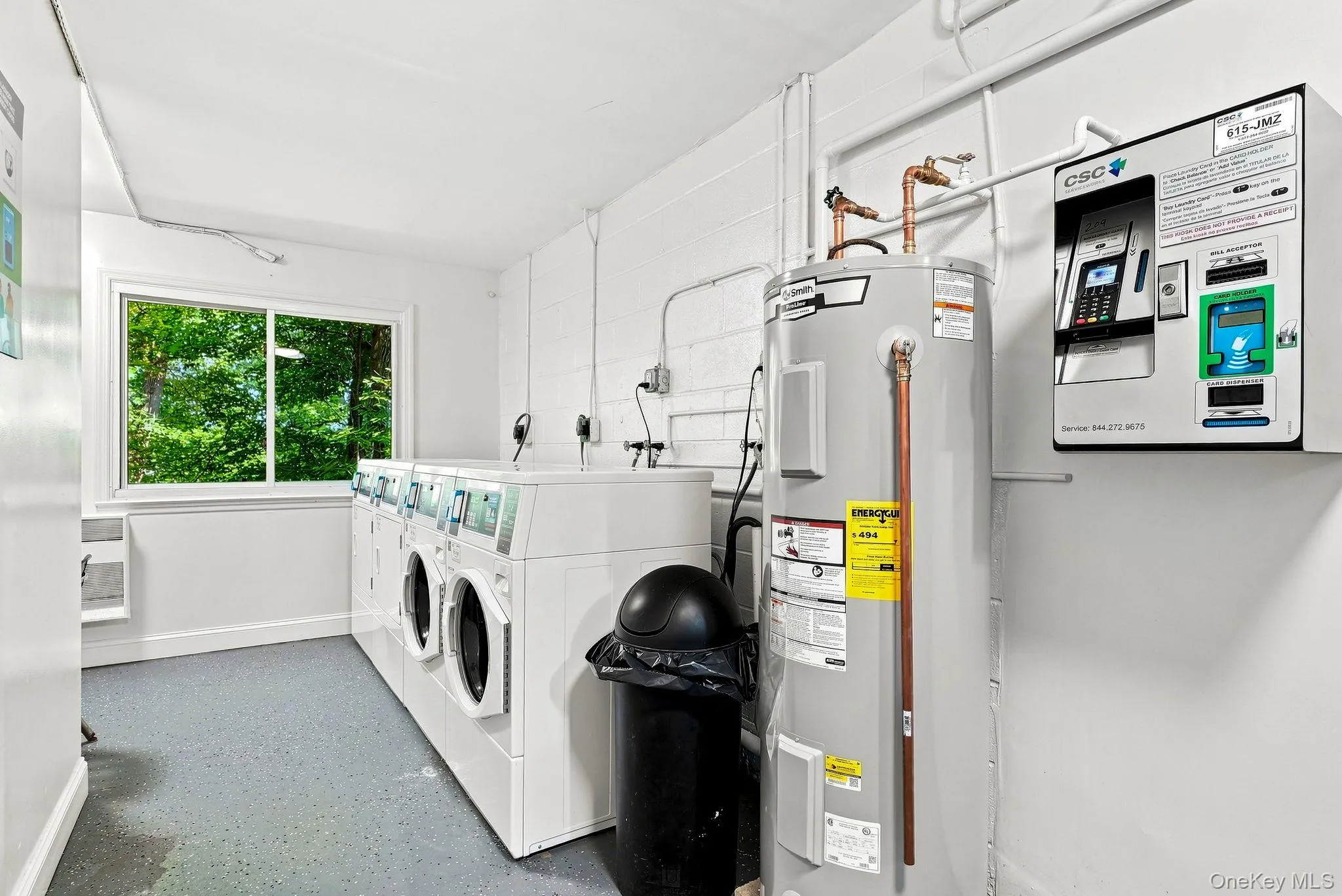 Common Laundry area Common Laundry area