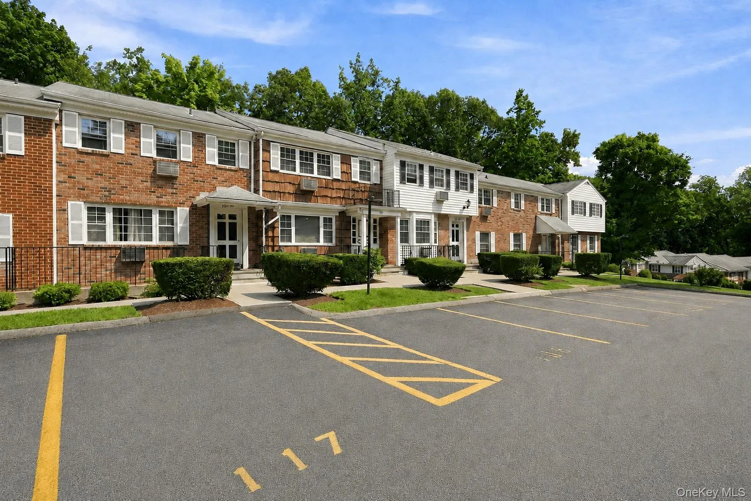 Assinged parking at number 117, reight in front of unit. There are many nearby visitor spots. Assinged parking at number 117, reight in front of unit. There are many nearby visitor spots.