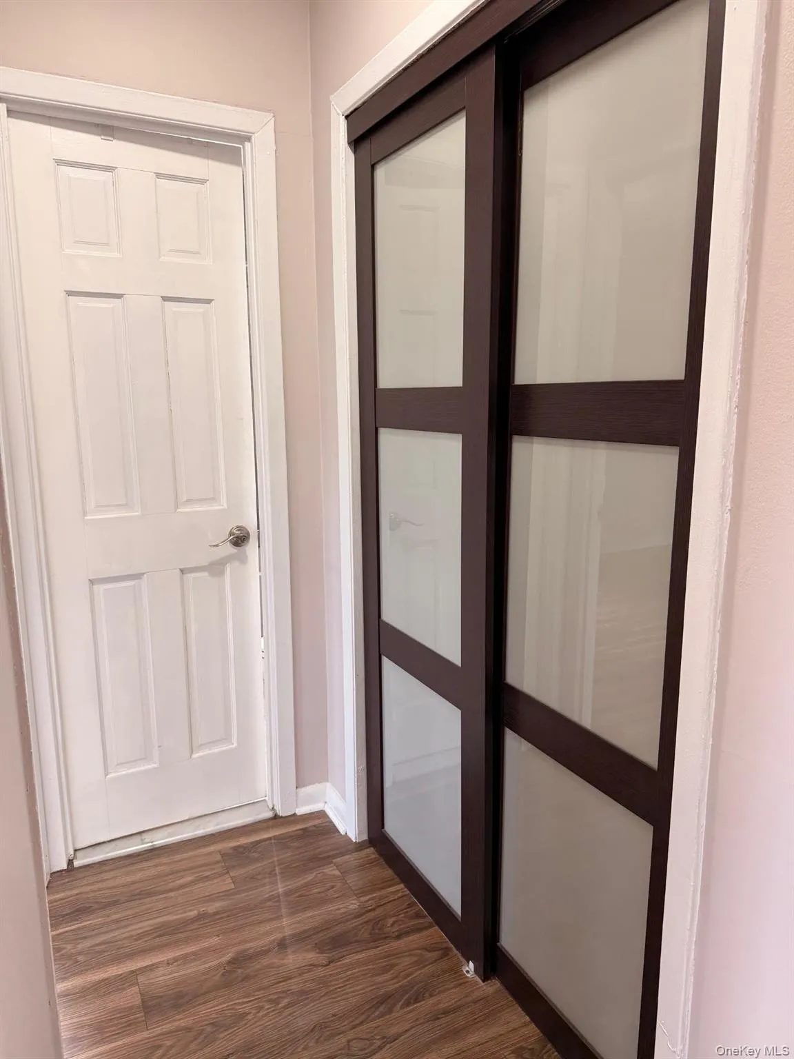 25 Trinity Place, New Rochelle, NY, 1 Bedroom Bedrooms, 3 Rooms Rooms,1 BathroomBathrooms,Residential,For Rent,Trinity,0,1034718 25 Trinity Place, New Rochelle, NY, 1 Bedroom Bedrooms, 3 Rooms Rooms,1 BathroomBathrooms,Residential,For Rent,Trinity,0,1034718