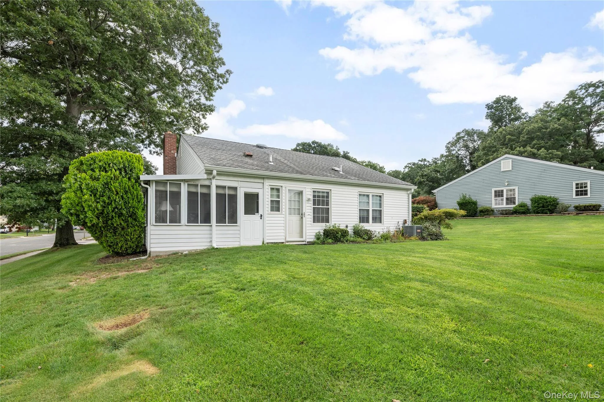 7 Avon Court, Brookhaven, NY, 2 Bedrooms Bedrooms, 6 Rooms Rooms,2 BathroomsBathrooms,Residential,For Rent,Avon,0,1034719 7 Avon Court, Brookhaven, NY, 2 Bedrooms Bedrooms, 6 Rooms Rooms,2 BathroomsBathrooms,Residential,For Rent,Avon,0,1034719