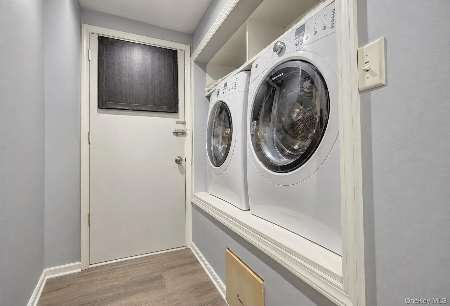 4065 Broadway, Hempstead, NY, 3 Bedrooms Bedrooms, 8 Rooms Rooms,1 BathroomBathrooms,Residential,For Rent,Broadway,0,1034720 4065 Broadway, Hempstead, NY, 3 Bedrooms Bedrooms, 8 Rooms Rooms,1 BathroomBathrooms,Residential,For Rent,Broadway,0,1034720