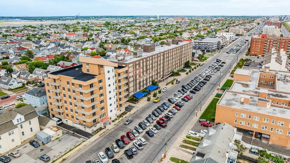 661 Broadway, Long Beach, NY, 3 Bedrooms Bedrooms, 5 Rooms Rooms,2 BathroomsBathrooms,Residential,For Rent,Broadway,0,1034731 661 Broadway, Long Beach, NY, 3 Bedrooms Bedrooms, 5 Rooms Rooms,2 BathroomsBathrooms,Residential,For Rent,Broadway,0,1034731