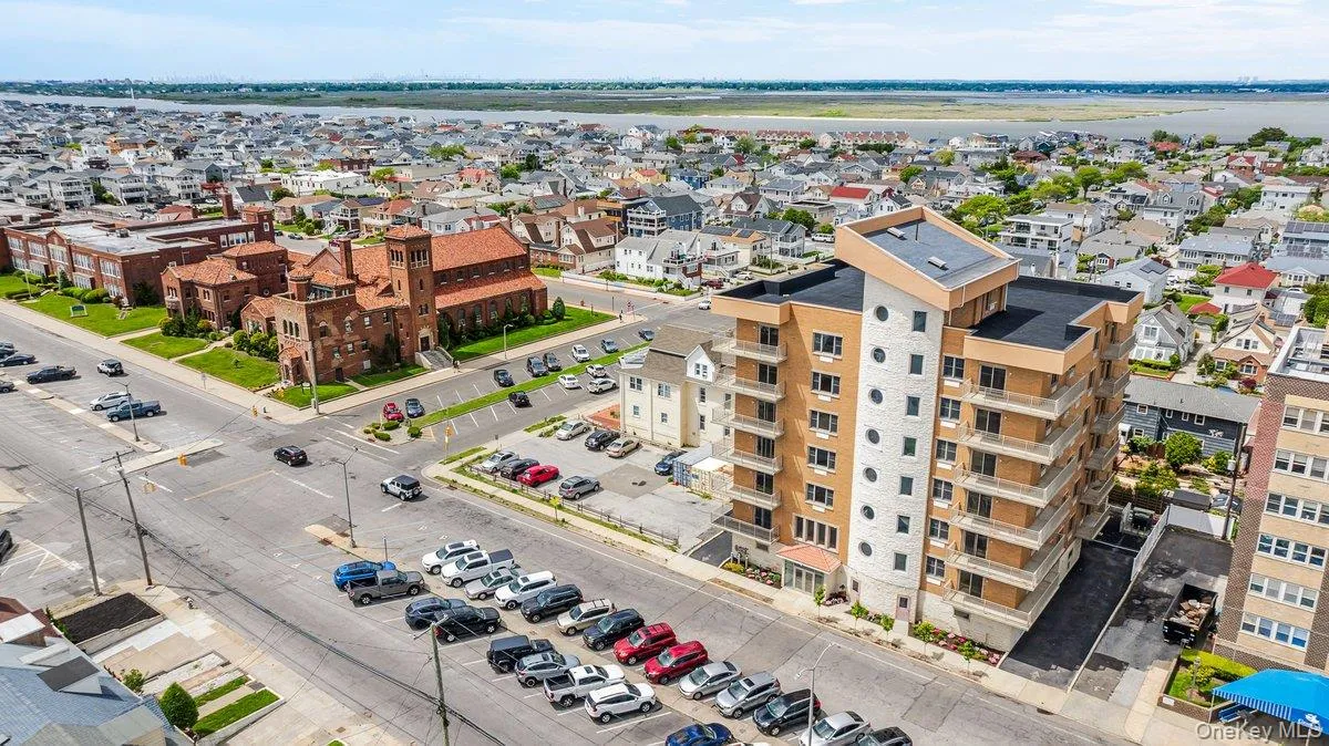 661 Broadway, Long Beach, NY, 3 Bedrooms Bedrooms, 5 Rooms Rooms,2 BathroomsBathrooms,Residential,For Rent,Broadway,0,1034731 661 Broadway, Long Beach, NY, 3 Bedrooms Bedrooms, 5 Rooms Rooms,2 BathroomsBathrooms,Residential,For Rent,Broadway,0,1034731