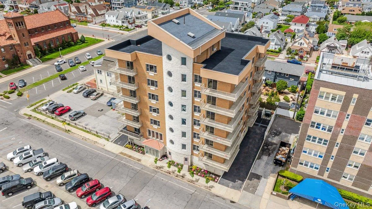 661 Broadway, Long Beach, NY, 3 Bedrooms Bedrooms, 5 Rooms Rooms,2 BathroomsBathrooms,Residential,For Rent,Broadway,0,1034731 661 Broadway, Long Beach, NY, 3 Bedrooms Bedrooms, 5 Rooms Rooms,2 BathroomsBathrooms,Residential,For Rent,Broadway,0,1034731