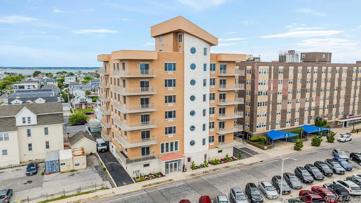 661 Broadway, Long Beach, NY, 3 Bedrooms Bedrooms, 5 Rooms Rooms,2 BathroomsBathrooms,Residential,For Rent,Broadway,0,1034731 661 Broadway, Long Beach, NY, 3 Bedrooms Bedrooms, 5 Rooms Rooms,2 BathroomsBathrooms,Residential,For Rent,Broadway,0,1034731