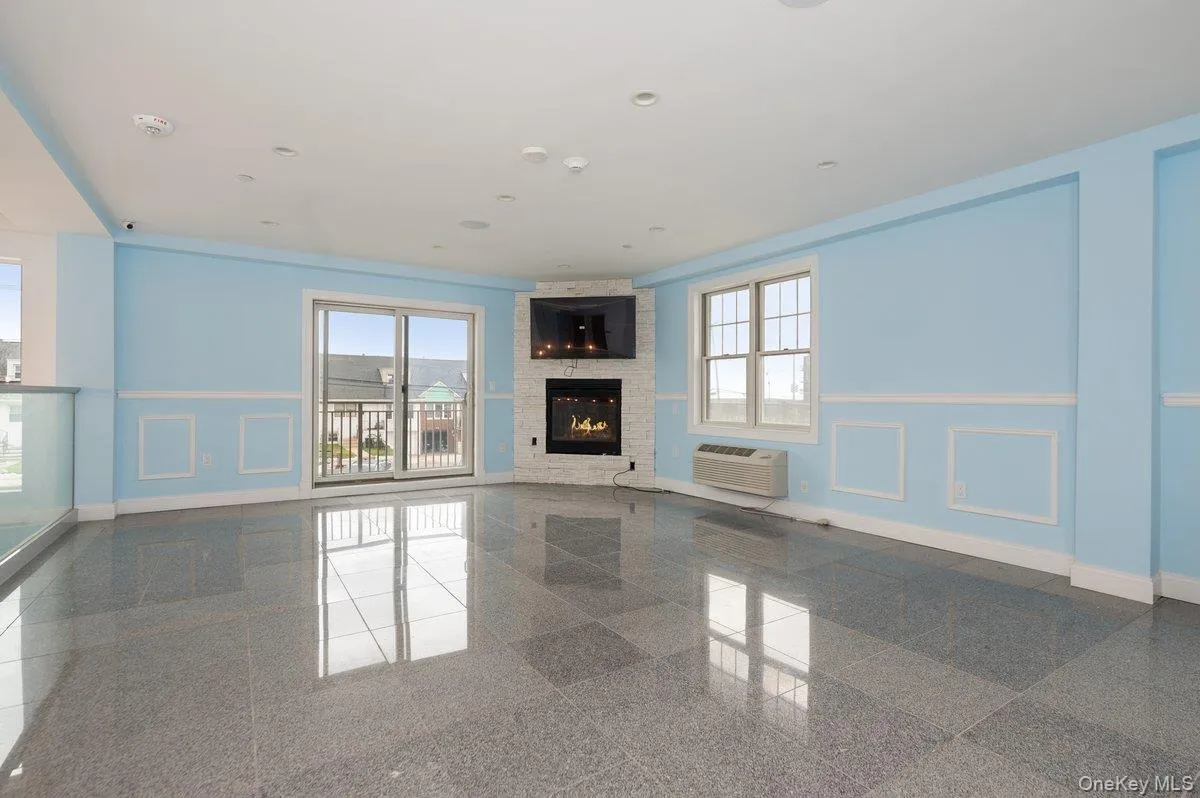 661 Broadway, Long Beach, NY, 3 Bedrooms Bedrooms, 5 Rooms Rooms,2 BathroomsBathrooms,Residential,For Rent,Broadway,0,1034731 661 Broadway, Long Beach, NY, 3 Bedrooms Bedrooms, 5 Rooms Rooms,2 BathroomsBathrooms,Residential,For Rent,Broadway,0,1034731