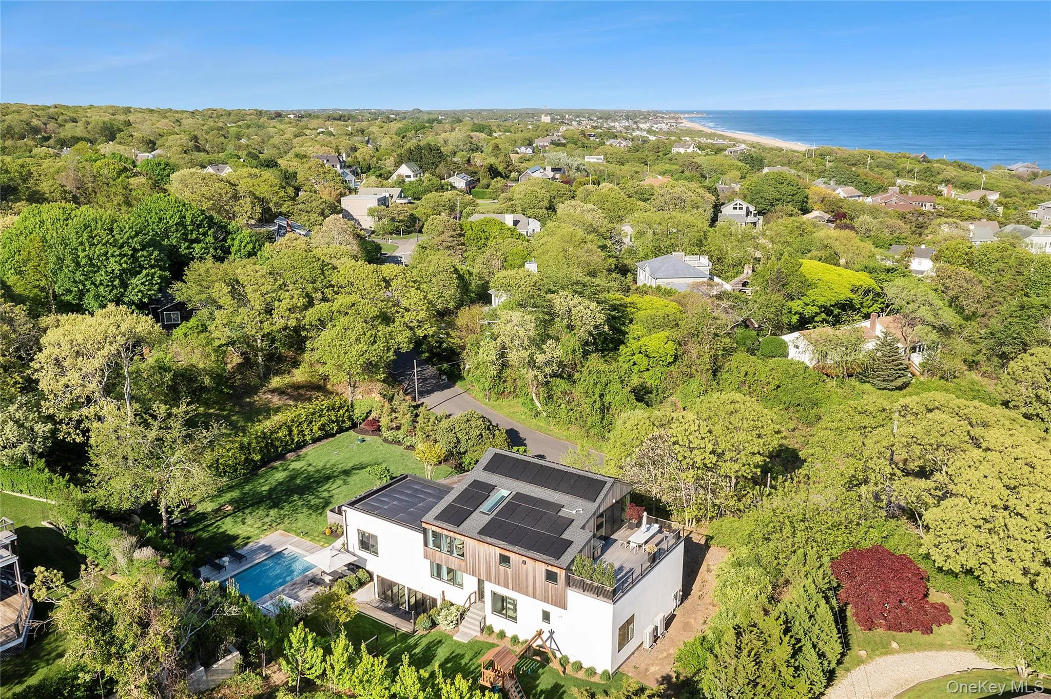 29 Monroe Drive, East Hampton, NY, 6 Bedrooms Bedrooms, 10 Rooms Rooms,5 BathroomsBathrooms,Residential,For Rent,Monroe,0,1034737 29 Monroe Drive, East Hampton, NY, 6 Bedrooms Bedrooms, 10 Rooms Rooms,5 BathroomsBathrooms,Residential,For Rent,Monroe,0,1034737