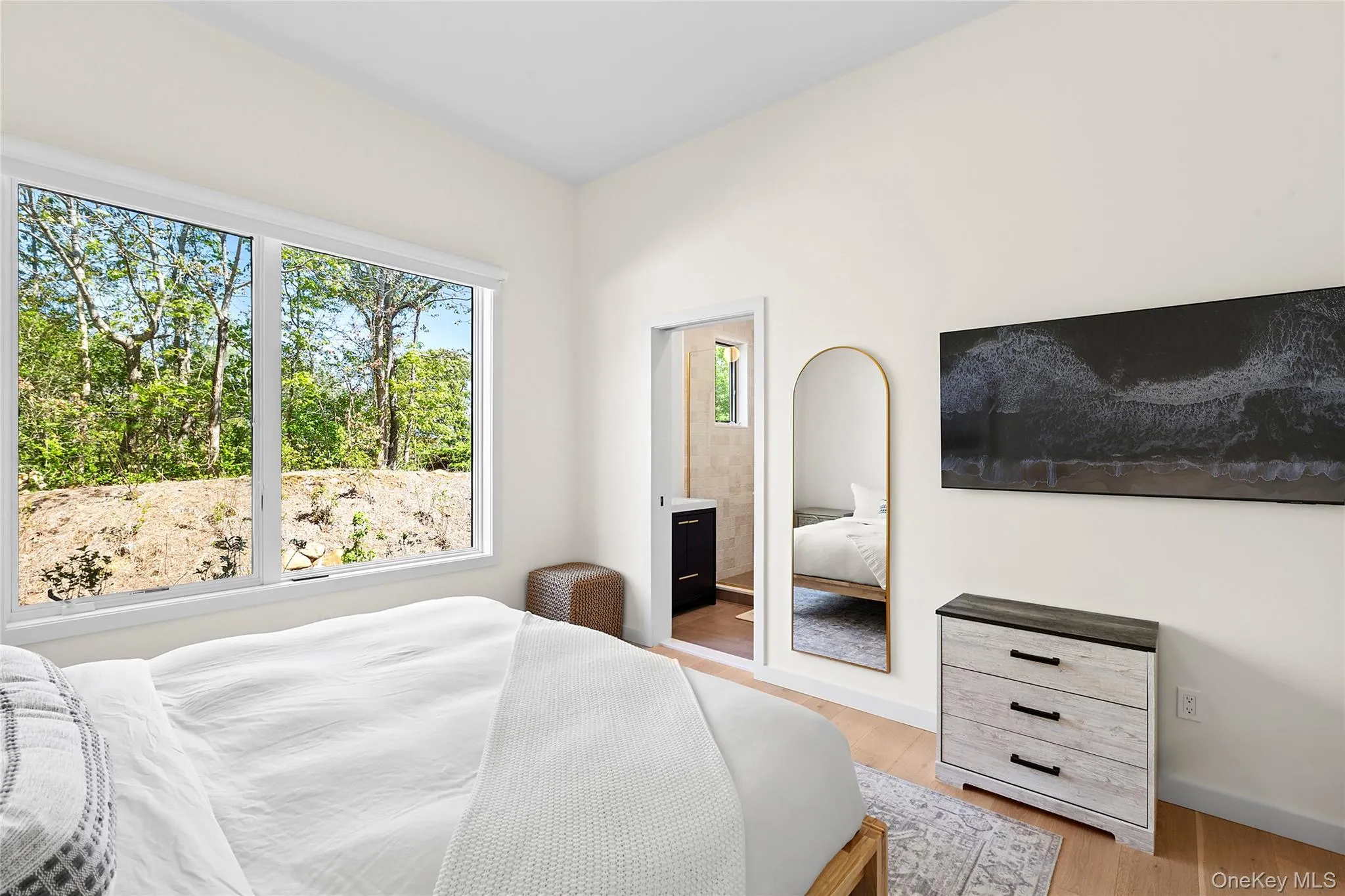 Bedroom 3 en-suite Bedroom 3 en-suite