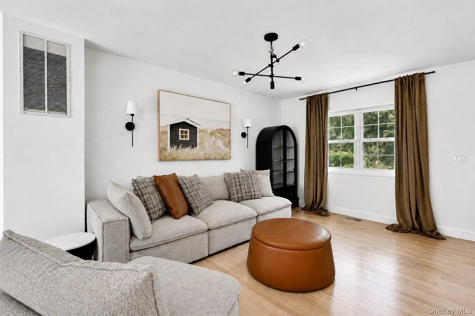 105 Harrison Avenue, Brookhaven, NY, 3 Bedrooms Bedrooms, 7 Rooms Rooms,3 BathroomsBathrooms,Residential,For Rent,Harrison,0,1034743 105 Harrison Avenue, Brookhaven, NY, 3 Bedrooms Bedrooms, 7 Rooms Rooms,3 BathroomsBathrooms,Residential,For Rent,Harrison,0,1034743