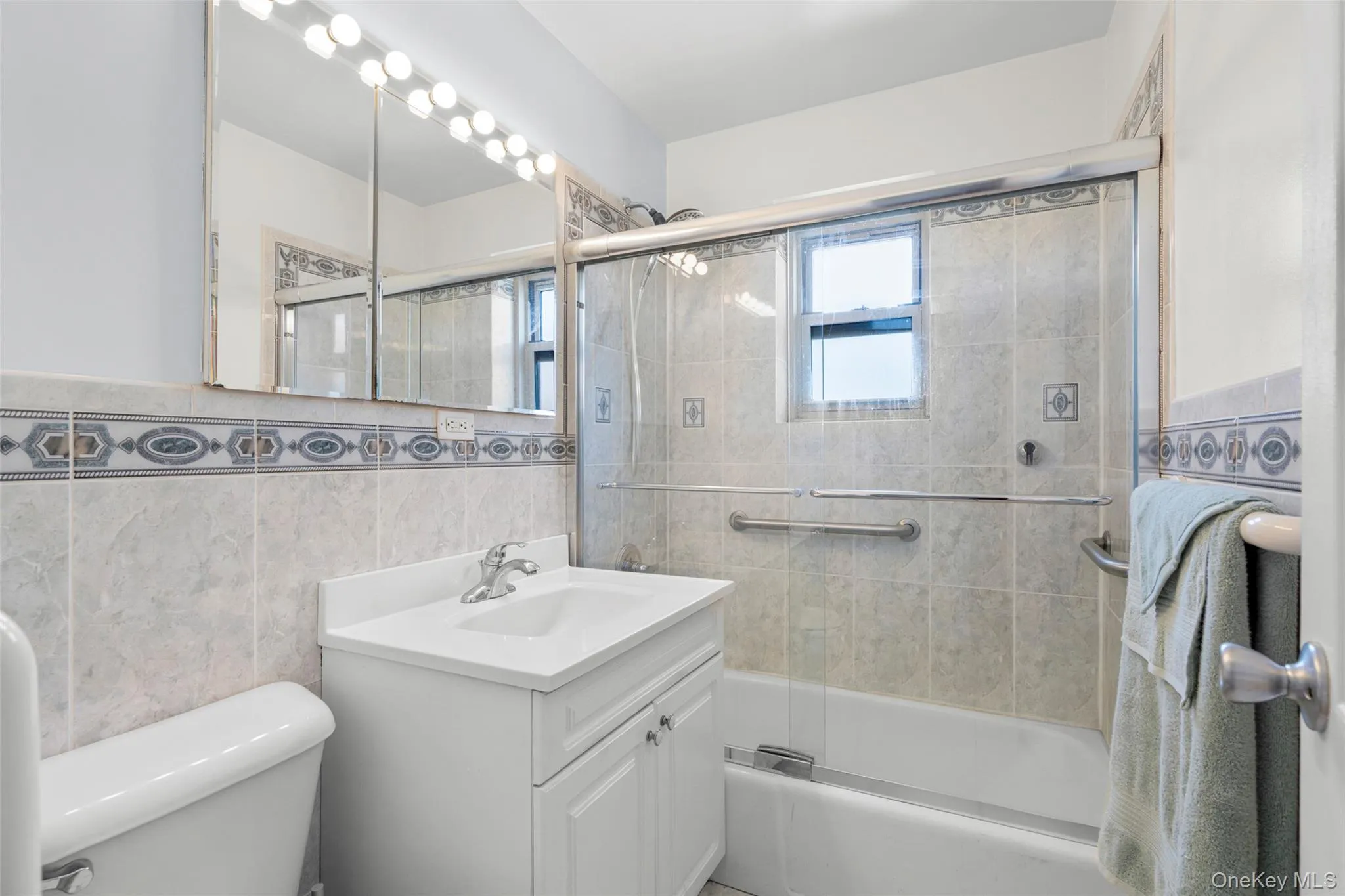20 Secor Place, Yonkers, NY, 2 Bedrooms Bedrooms, 4 Rooms Rooms,1 BathroomBathrooms,Residential,For Rent,Secor,0,1034749 20 Secor Place, Yonkers, NY, 2 Bedrooms Bedrooms, 4 Rooms Rooms,1 BathroomBathrooms,Residential,For Rent,Secor,0,1034749