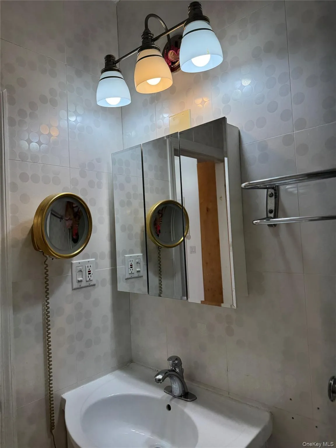 2925 Matthews Avenue, New York, NY, 1 Bedroom Bedrooms, 3 Rooms Rooms,1 BathroomBathrooms,Residential,For Rent,Matthews,0,1034751 2925 Matthews Avenue, New York, NY, 1 Bedroom Bedrooms, 3 Rooms Rooms,1 BathroomBathrooms,Residential,For Rent,Matthews,0,1034751
