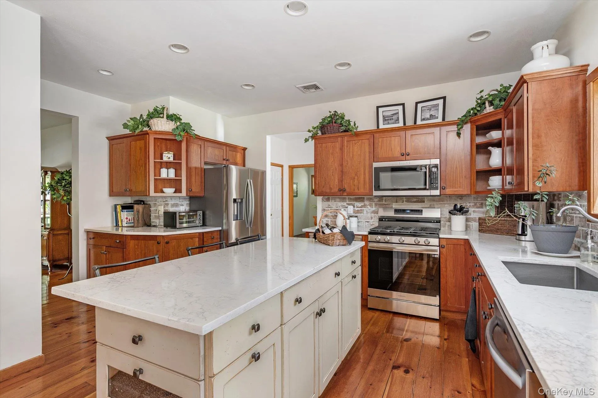 1 Fox Hollow Court, Huntington, NY, 5 Bedrooms Bedrooms, 8 Rooms Rooms,4 BathroomsBathrooms,Residential,For Rent,Fox Hollow,0,1034755 1 Fox Hollow Court, Huntington, NY, 5 Bedrooms Bedrooms, 8 Rooms Rooms,4 BathroomsBathrooms,Residential,For Rent,Fox Hollow,0,1034755